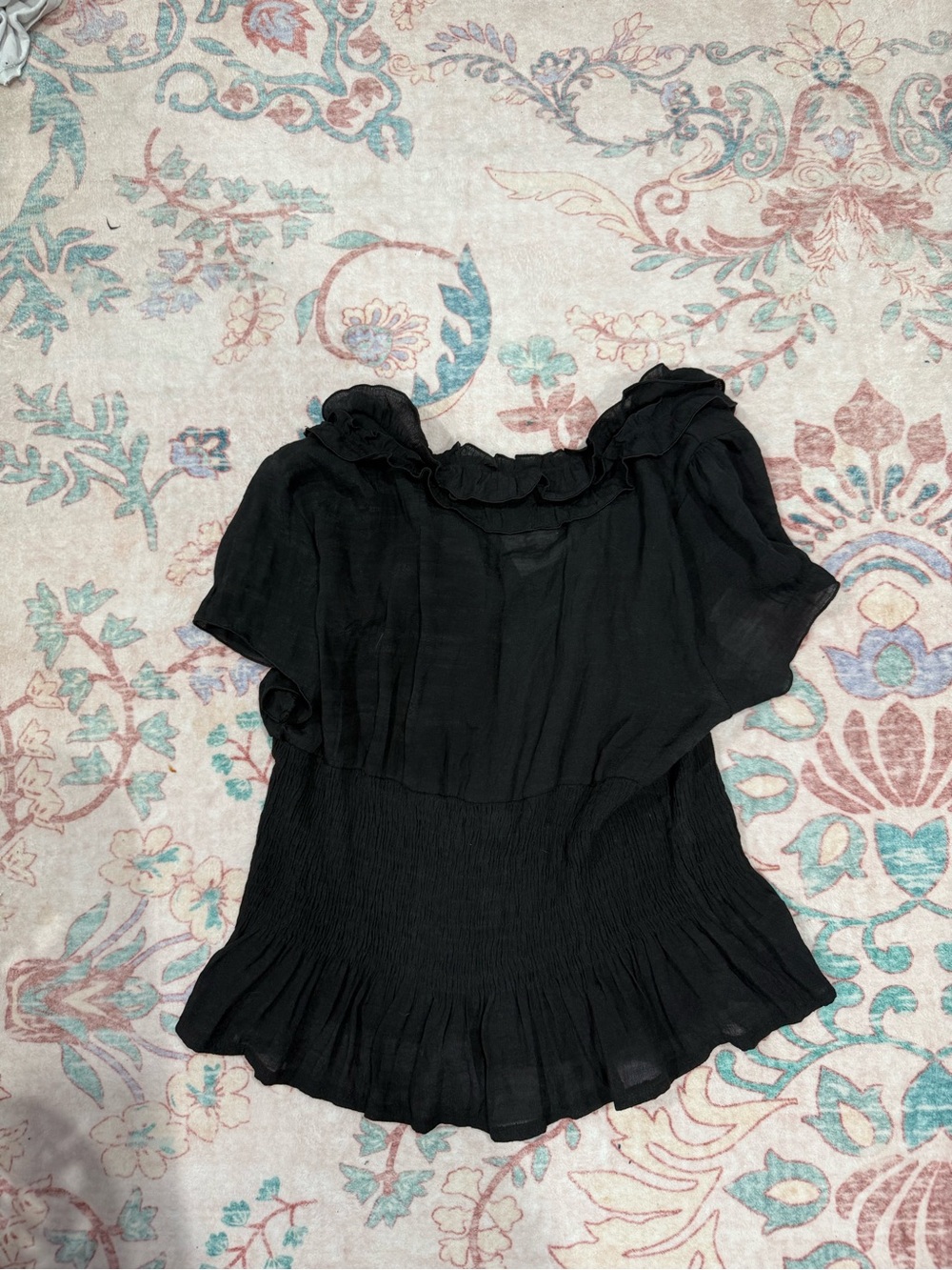 New Women’s Top - Picture 4 of 4